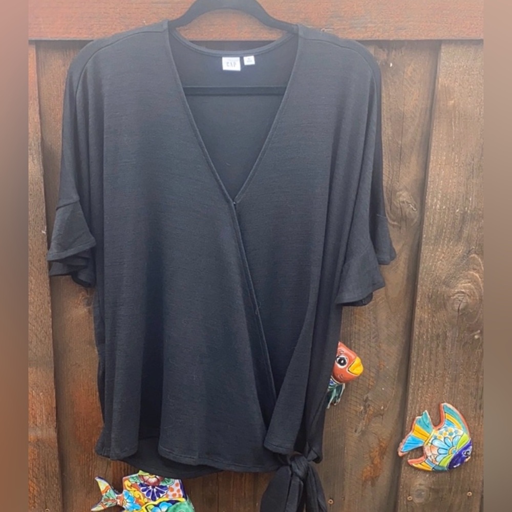 GAP soft spun wrap around top